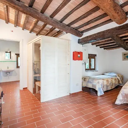 Camberotti Casale Nyaraló *